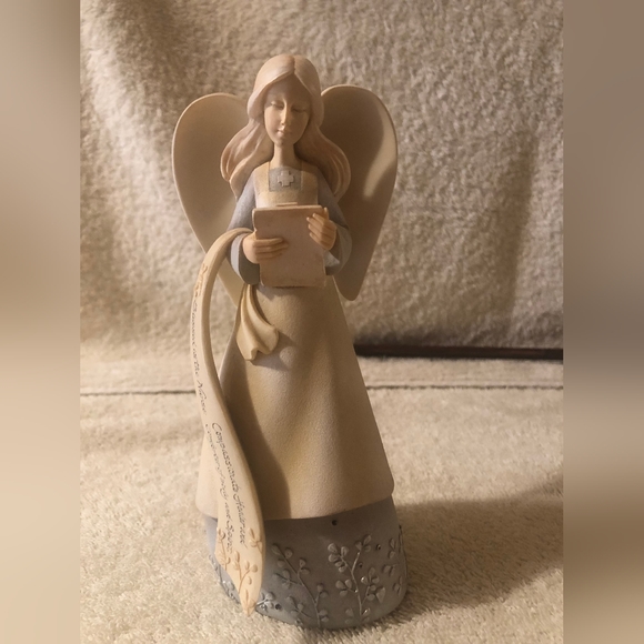 COPY - Angle nurse with clipb0ard - Picture 2 of 6